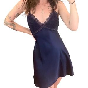 Victoria’s secret xs Satin slip